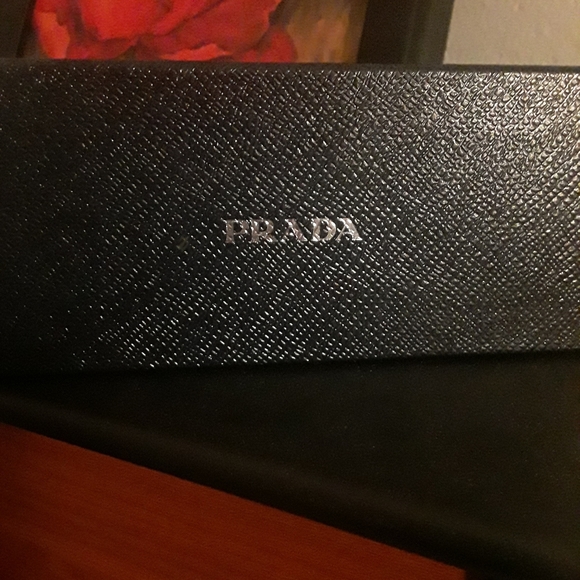 Prada glasses w/ case - Picture 4 of 9